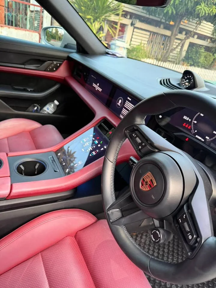 2023 Porsche Taycan 9J1 3
