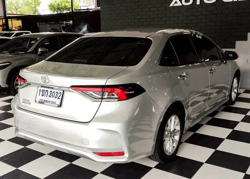 2020 Toyota Corolla Altis XII (E210) 3
