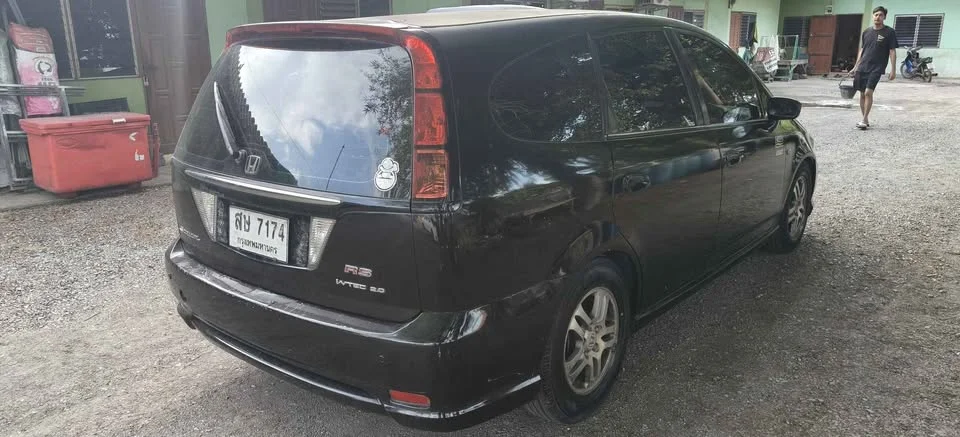 2005 Honda Stream I 2