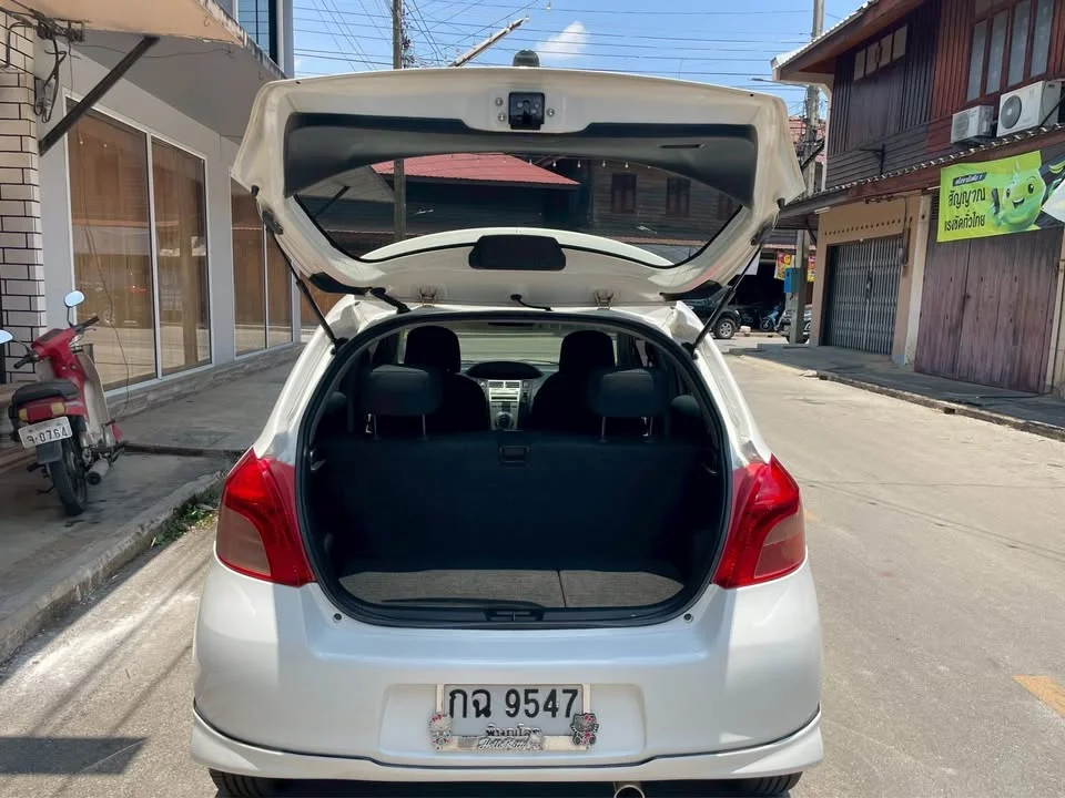 2008 Toyota Yaris II 3