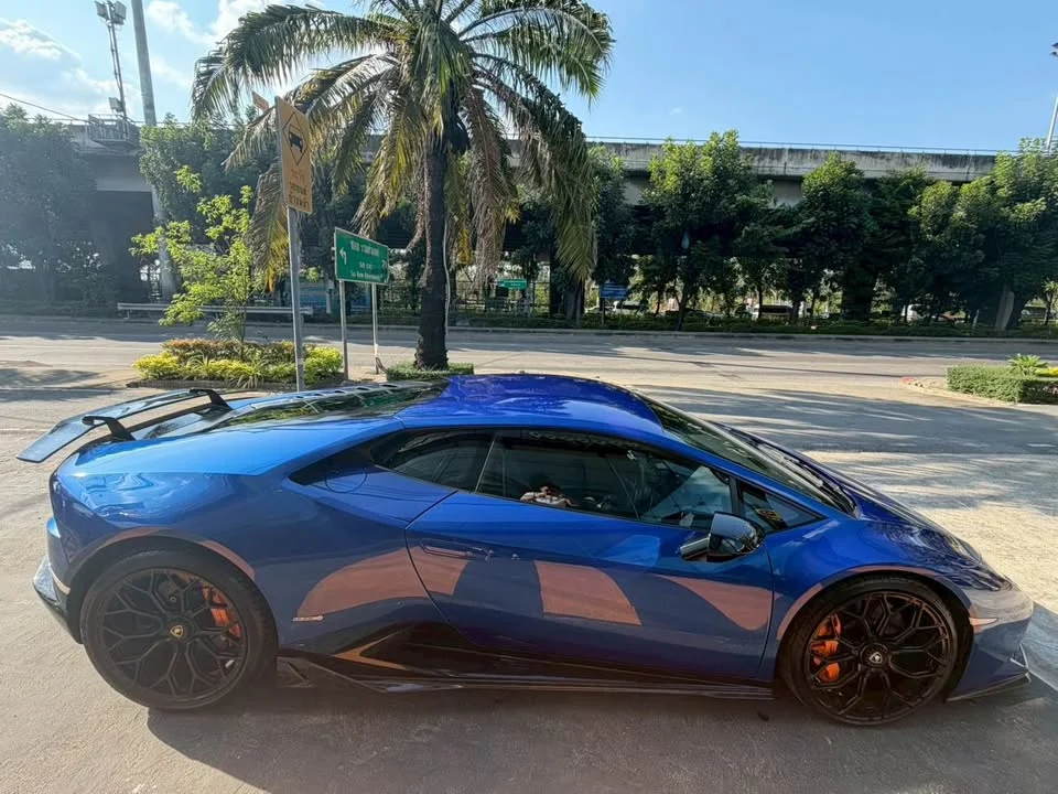 2017 Lamborghini Huracan 3
