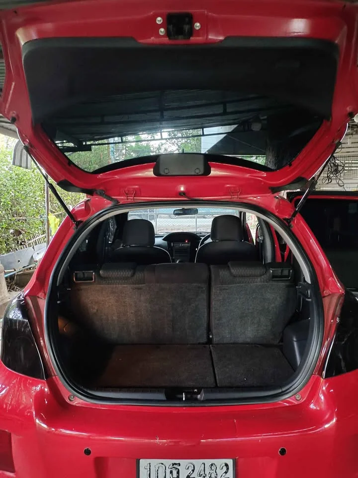 2012 Toyota Yaris II 3
