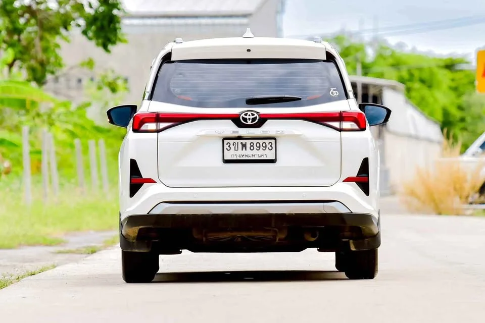 2022 Toyota Veloz III 2