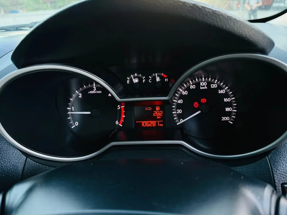 2012 Mazda BT-Series II 3