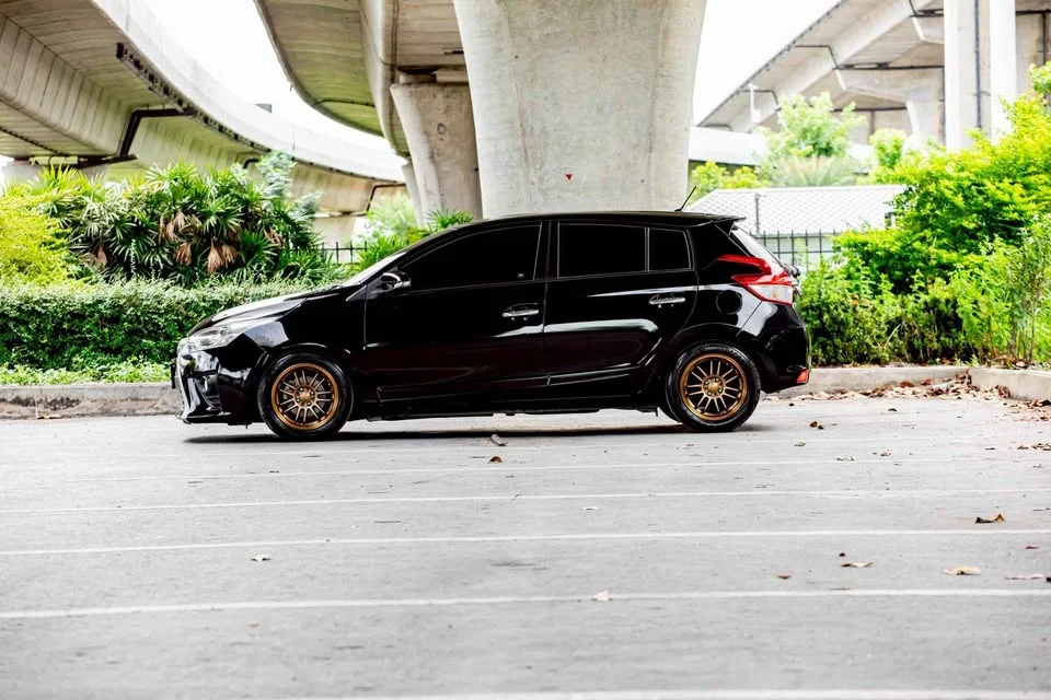 2014 Toyota Yaris III 2