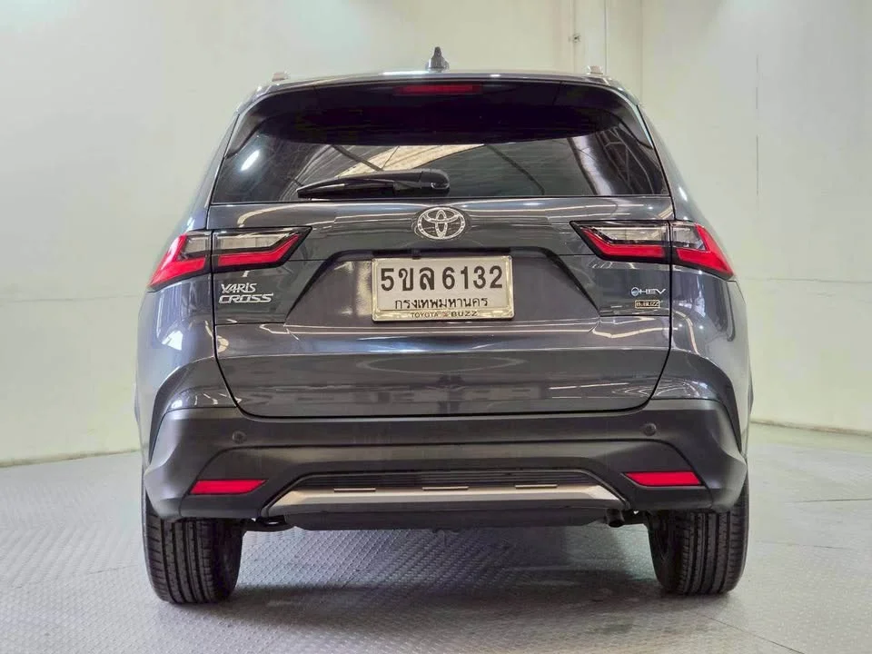 2024 Toyota Yaris Cross AC200 3