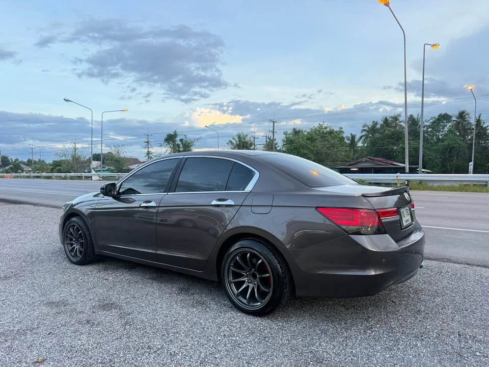 2011 Honda Accord VIII 2