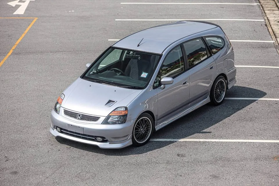 2002 Honda Stream I 2