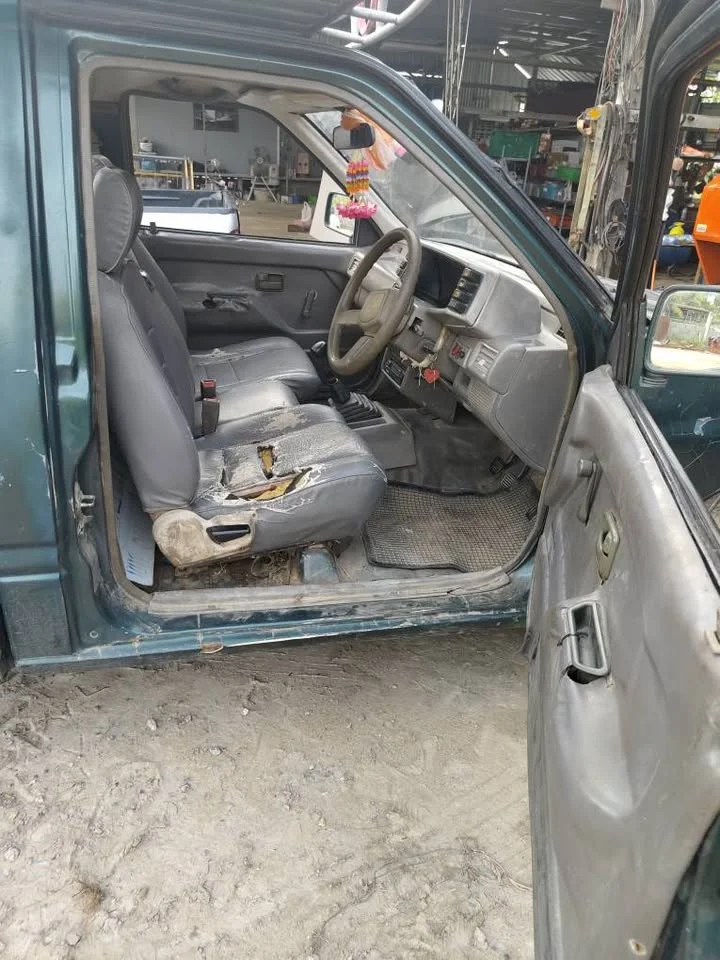 1998 Isuzu TFR III 2