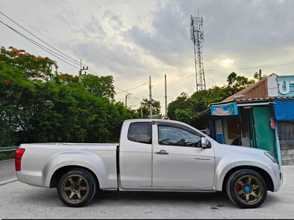 2013 Isuzu D-Max II (RT) 2