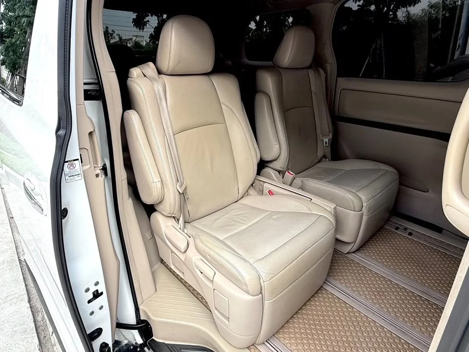 2010 Toyota Alphard, Vellfire II (AH20) 3