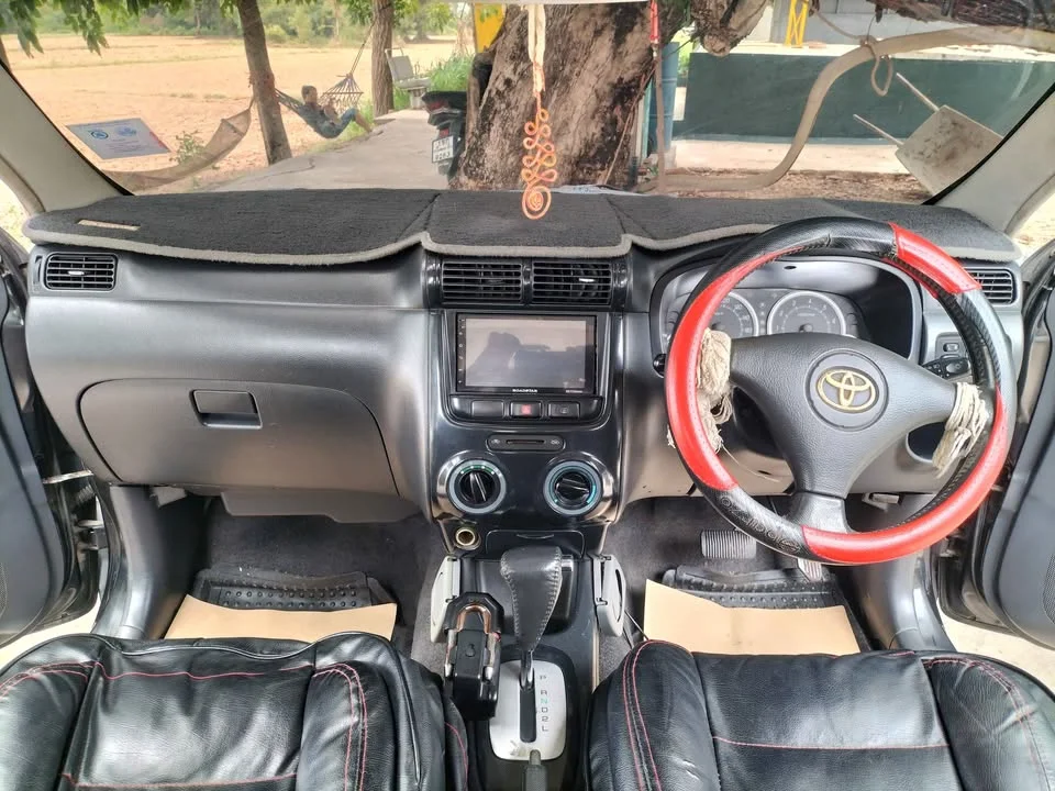 2004 Toyota Avanza I 3