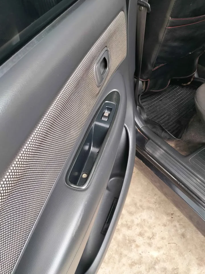 2004 Toyota Avanza I 2