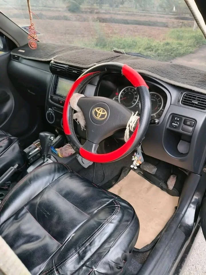 2004 Toyota Avanza I 3