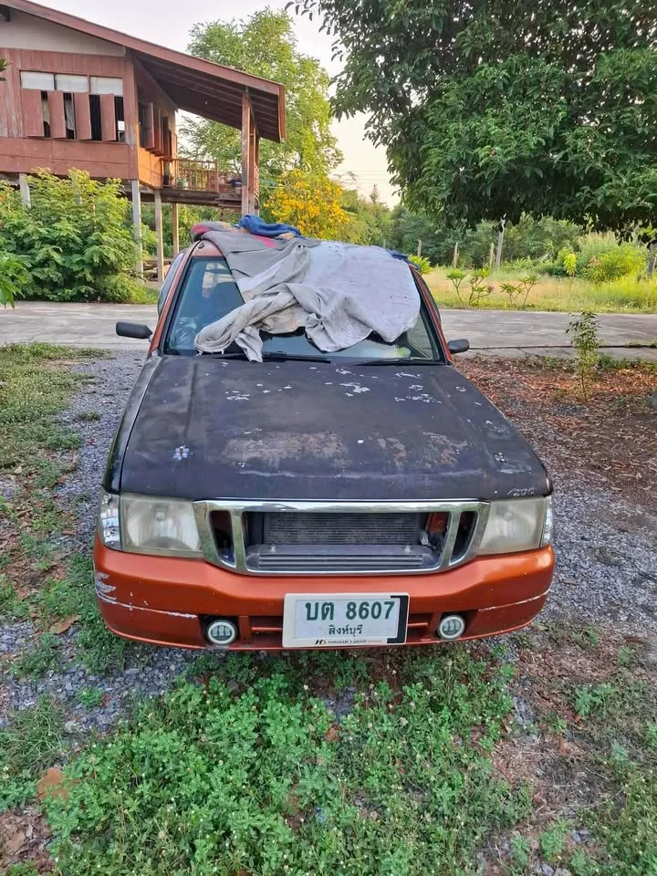 2000 Mazda 2500 Fighter V 3