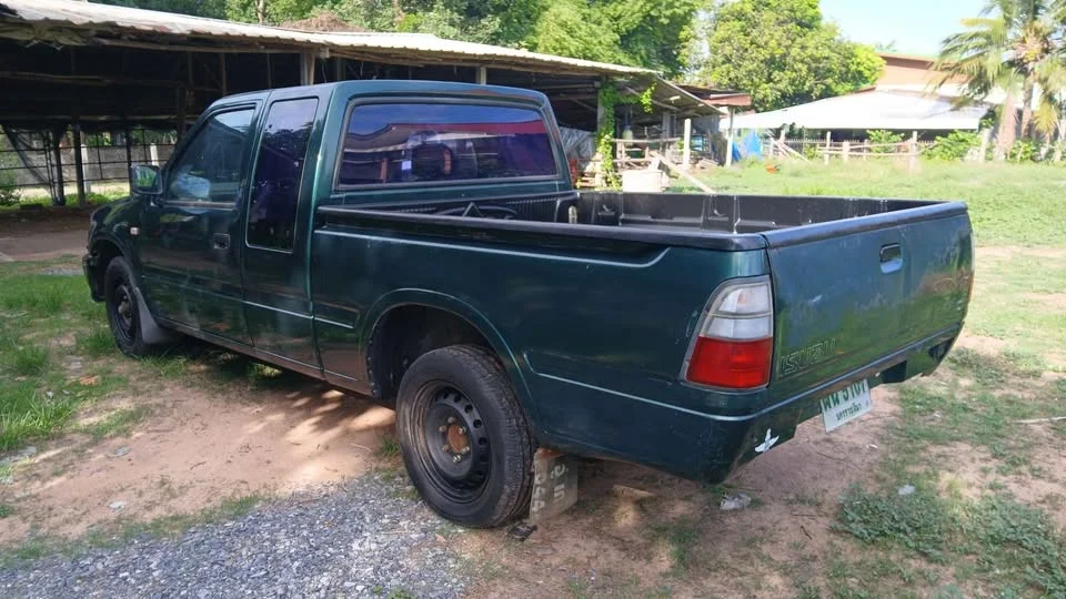 2027 Isuzu Faster Dragon Eyes III 3