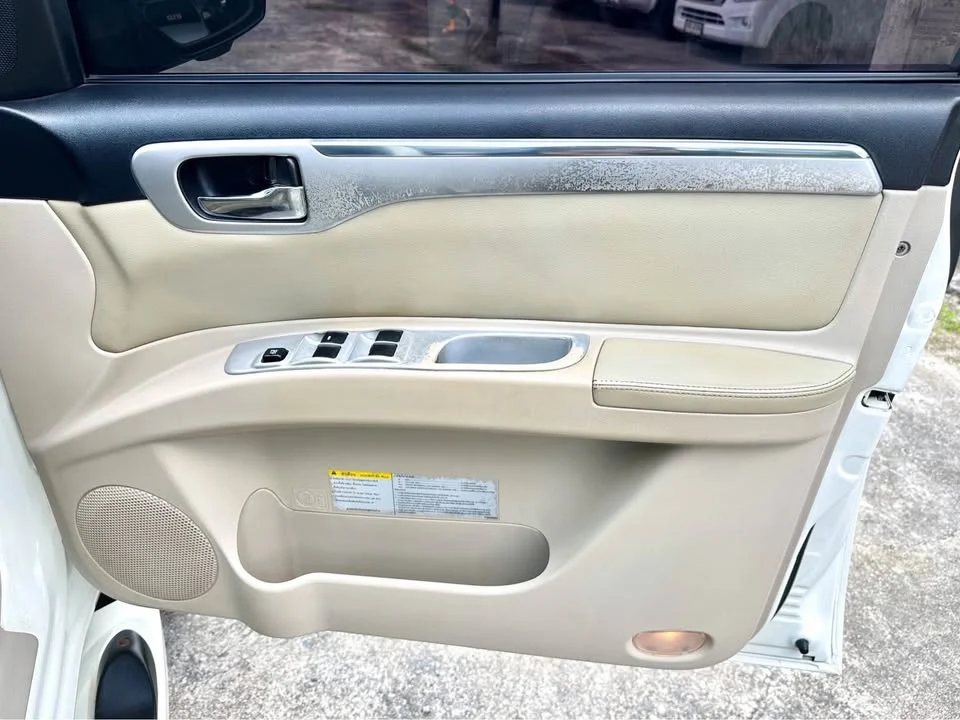 2011 Mitsubishi Pajero Sport II 3