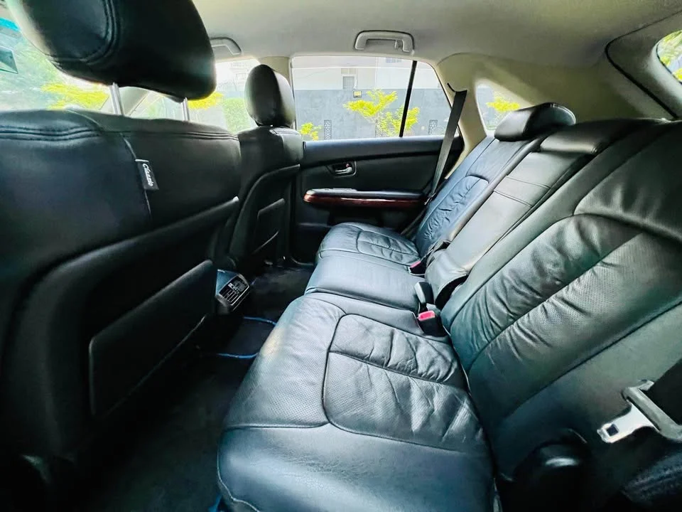 2010 Toyota Harrier II 3