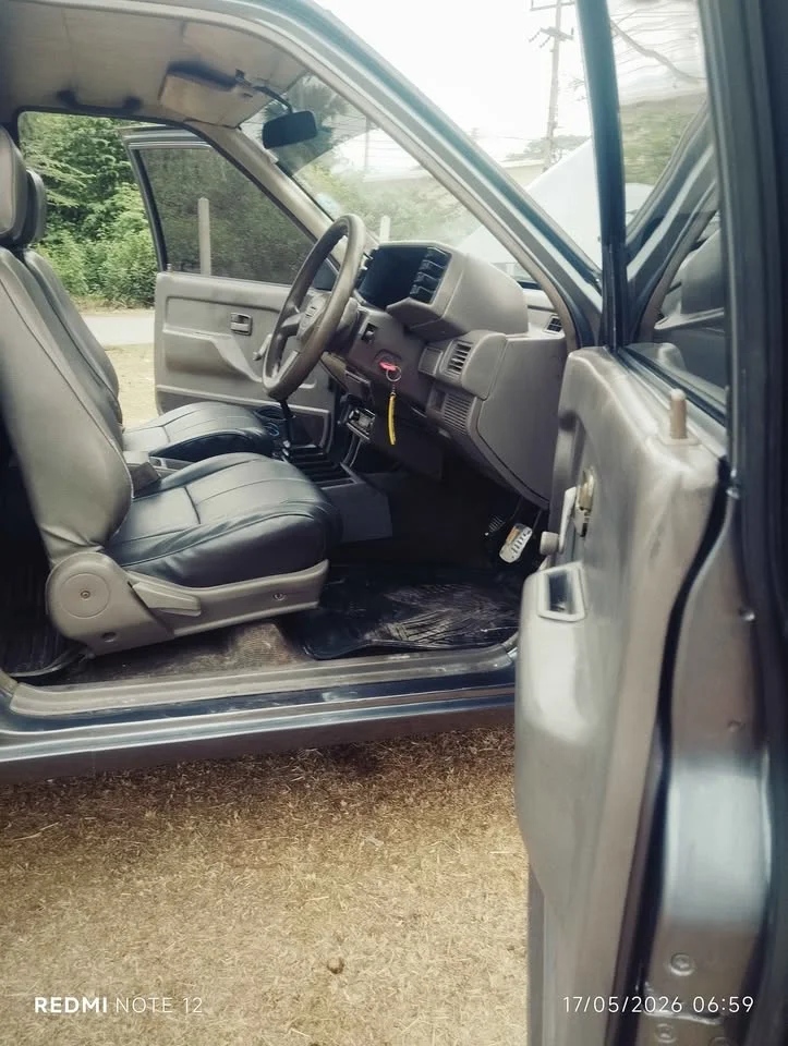 1996 Isuzu TFR III 3