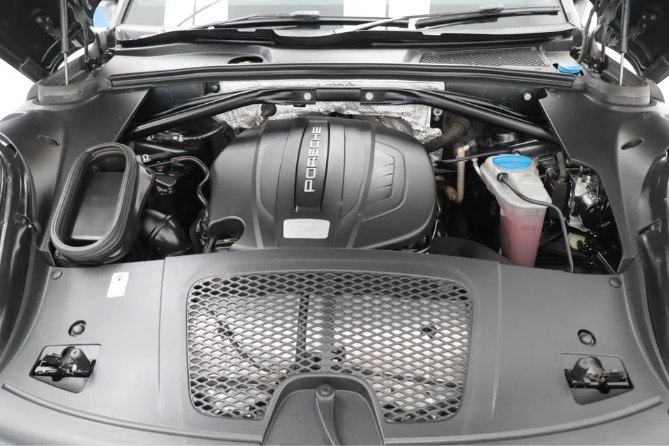 2017 Porsche Macan I 3