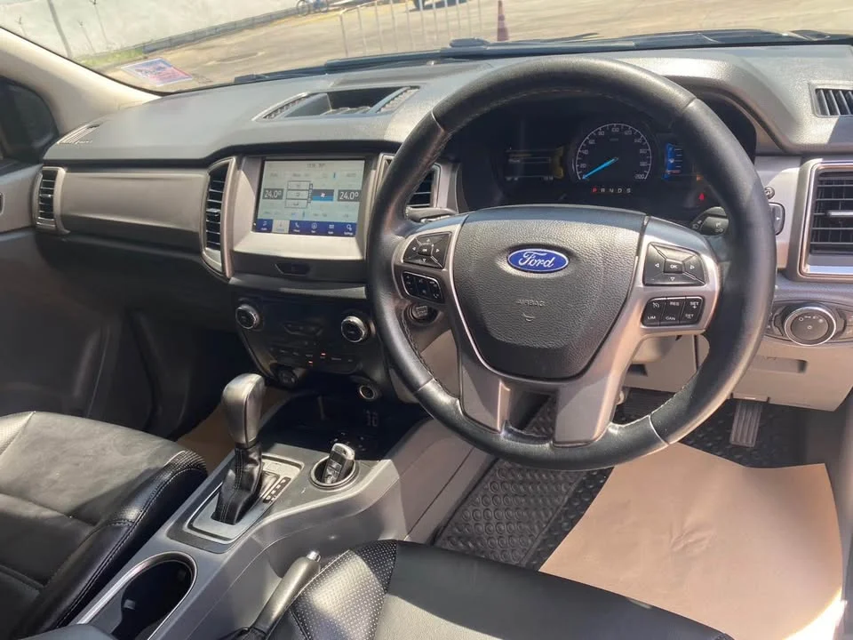 2017 Ford Everest II 3