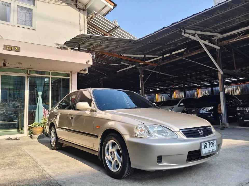1999 Honda Civic VI 3