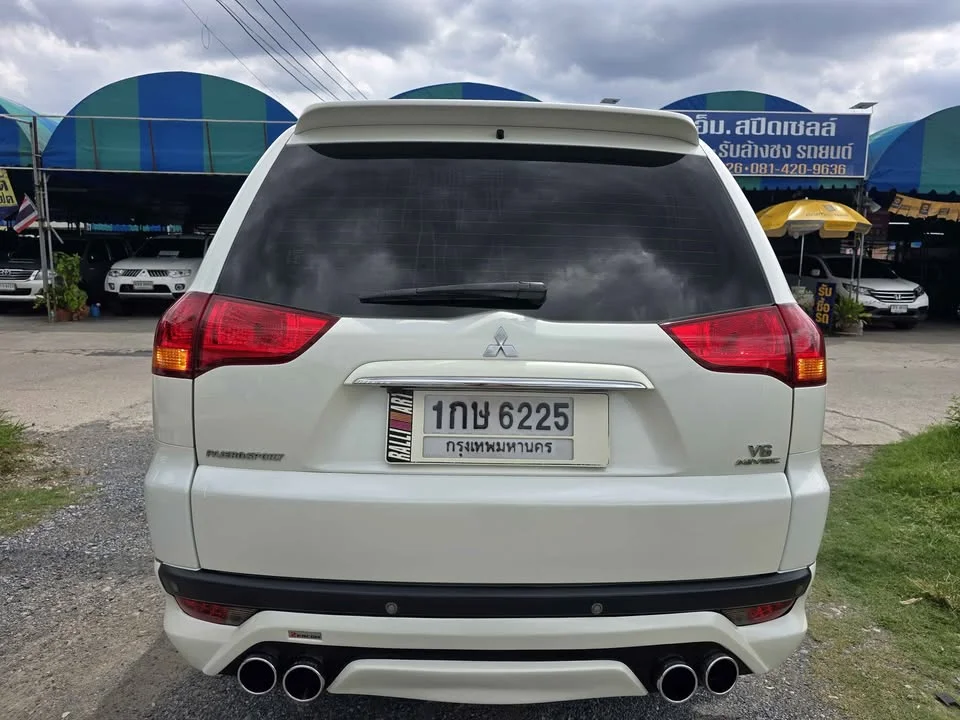 2013 Mitsubishi Pajero Sport II 3