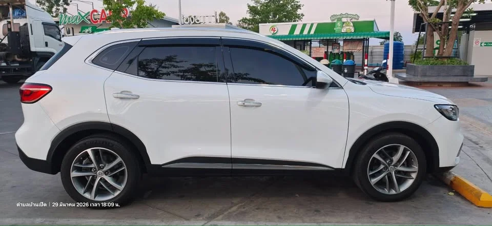 2019 MG HS 2
