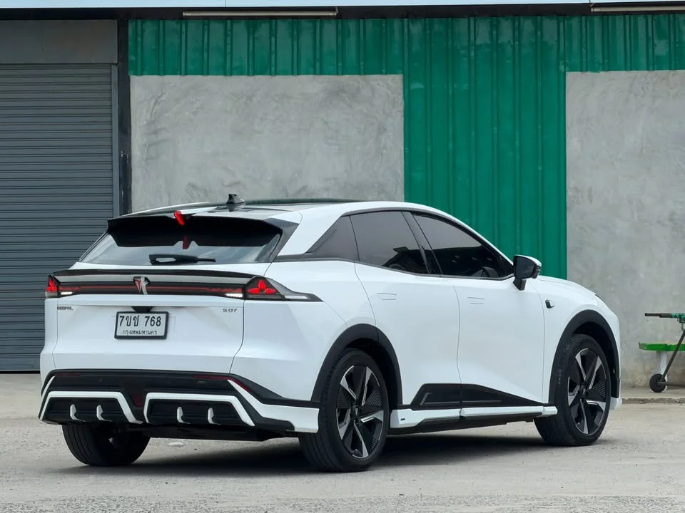 2024 Deepal S07 3