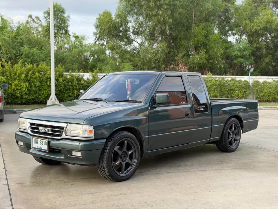 1997 Isuzu TFR III 3