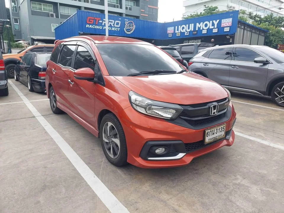 2017 Honda Mobilio II 2