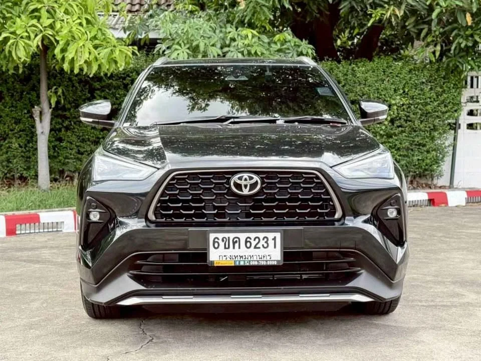 Toyota Yaris Cross AC200 3