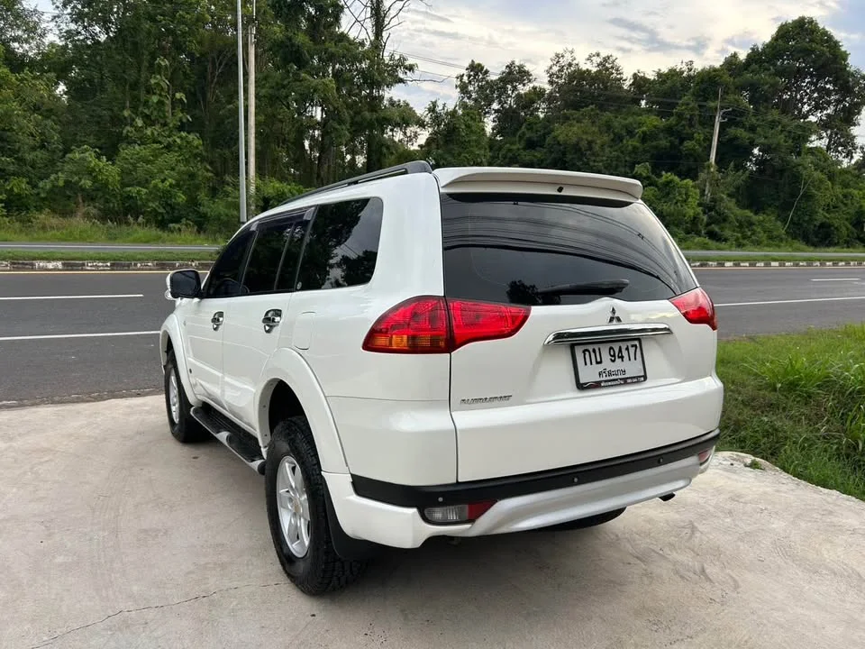 2011 Mitsubishi Pajero Sport II 2