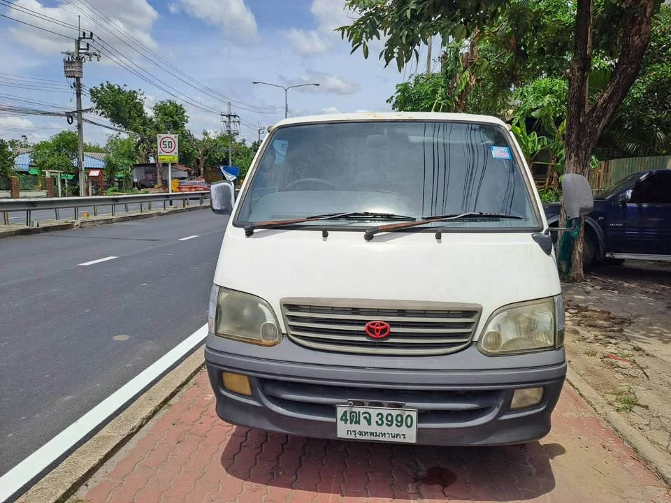 2002 Toyota Commuter IV (H100) 3