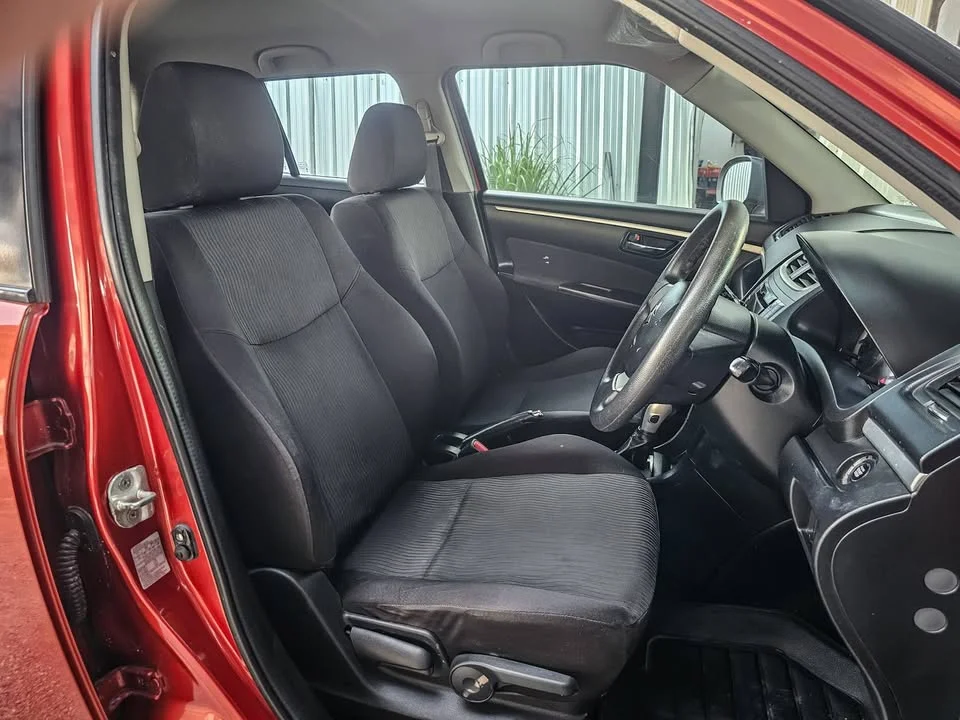 2014 Suzuki Swift II 2