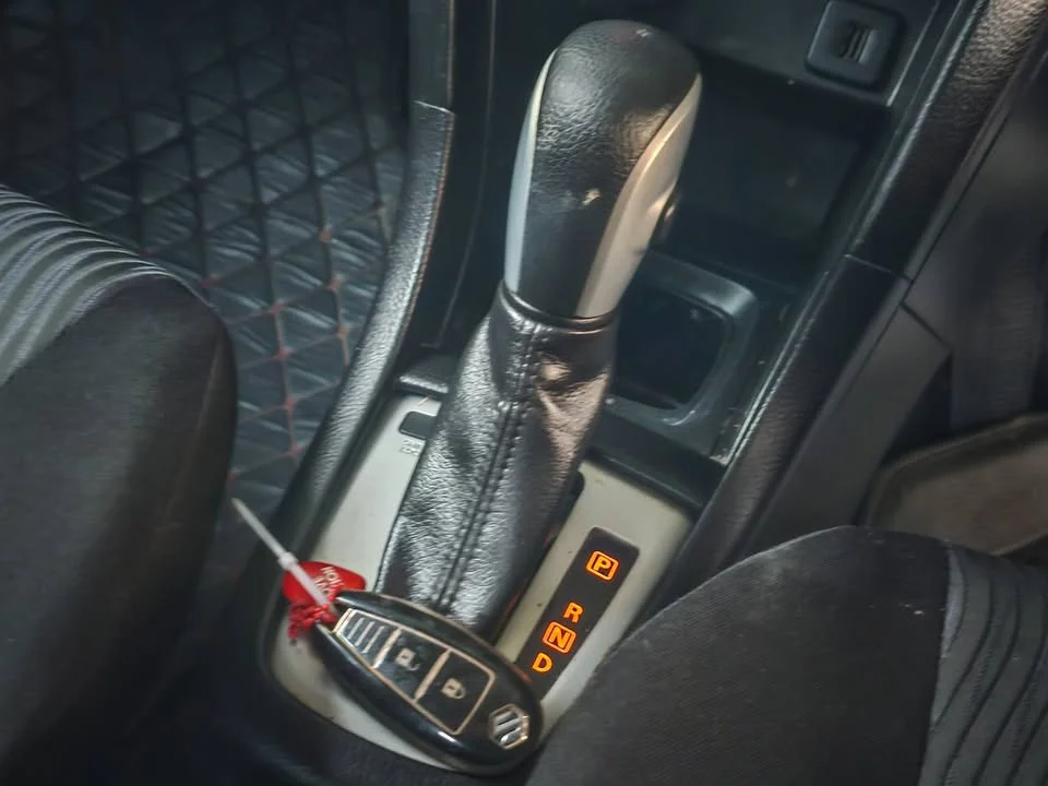 2014 Suzuki Swift II 3