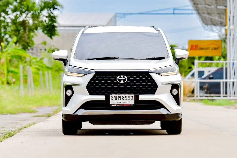 2022 Toyota Veloz III 3