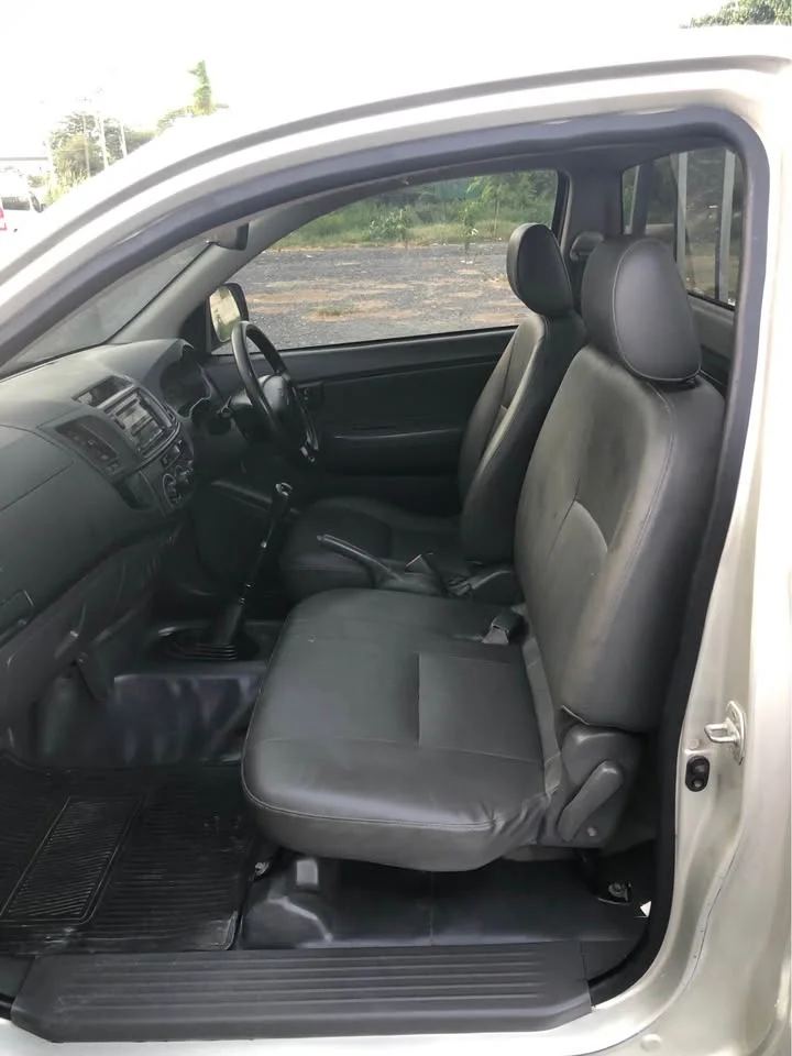 2013 Toyota Hilux VII 2