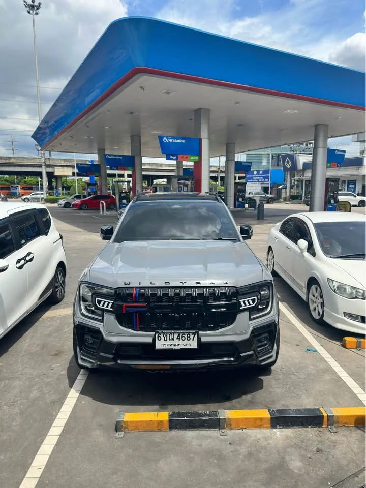 2025 Ford Everest III 3