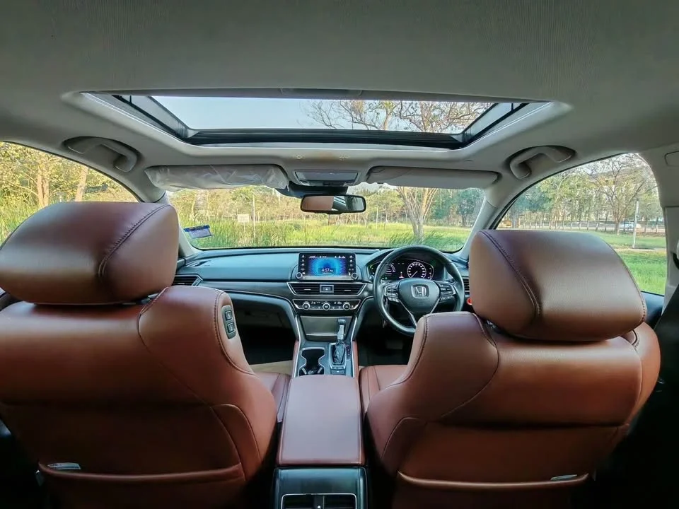 2020 Honda Accord X 3