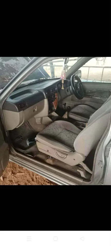 2002 Nissan Frontier I 2