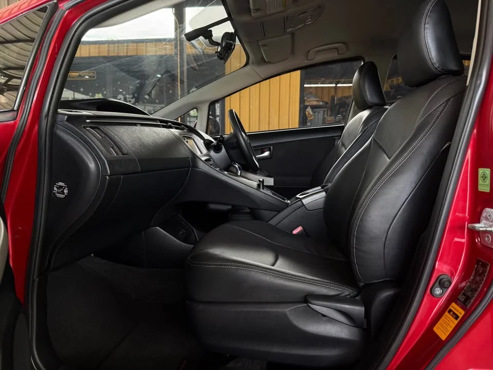 2014 Toyota Prius III 3