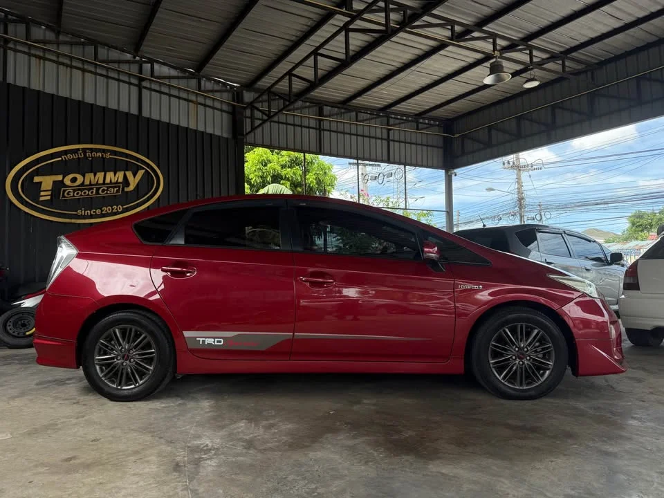 2014 Toyota Prius III 3