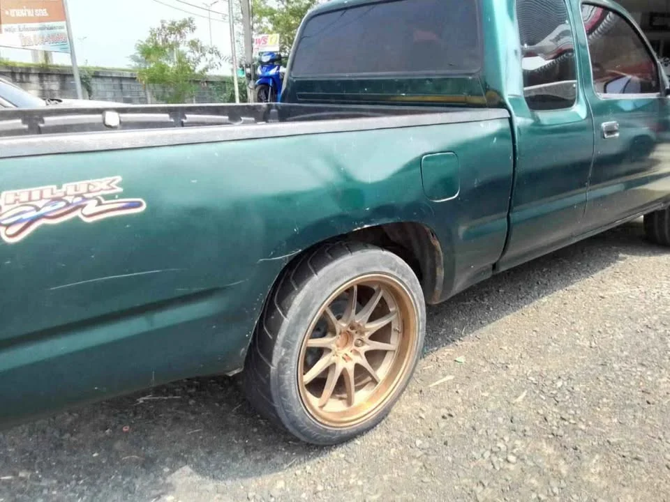 2005 Toyota Hilux Tiger VI 2