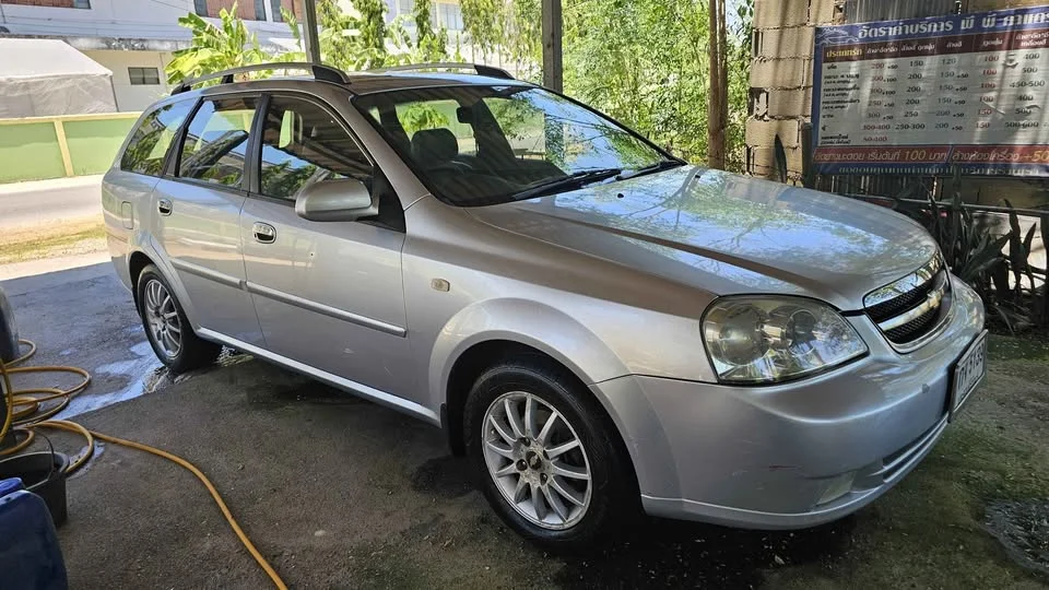 2005 Chevrolet Optra 3