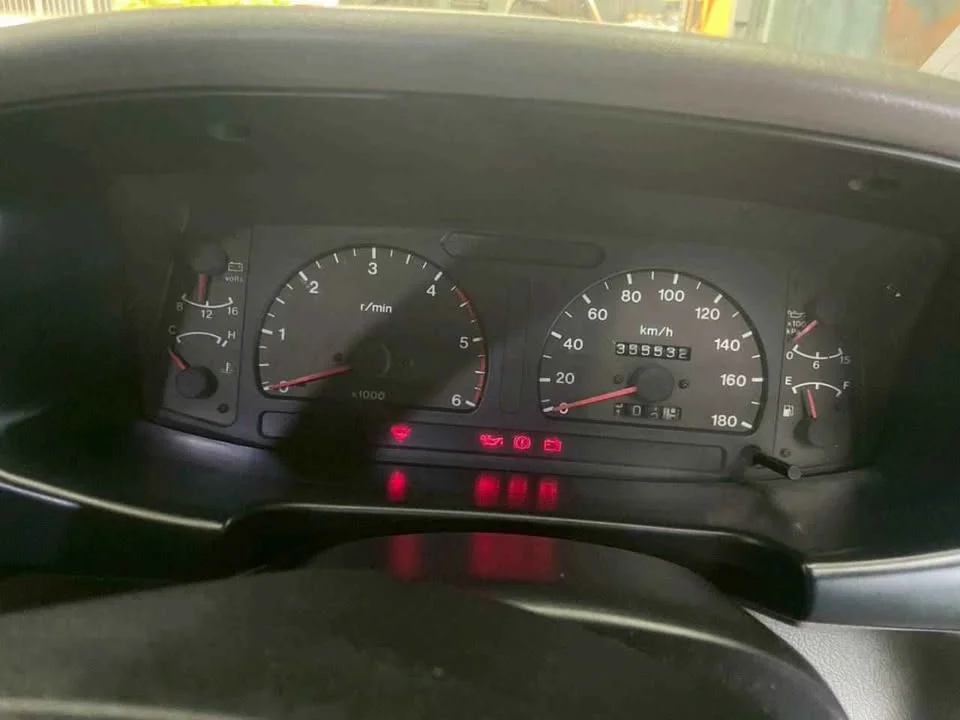 2001 Isuzu Faster Dragon Eyes III 2