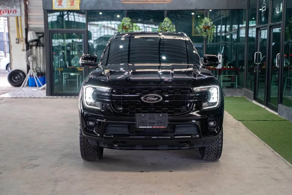 2023 Ford Everest III 3