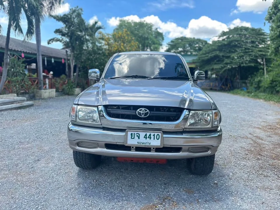 2002 Toyota Hilux Tiger VI 3