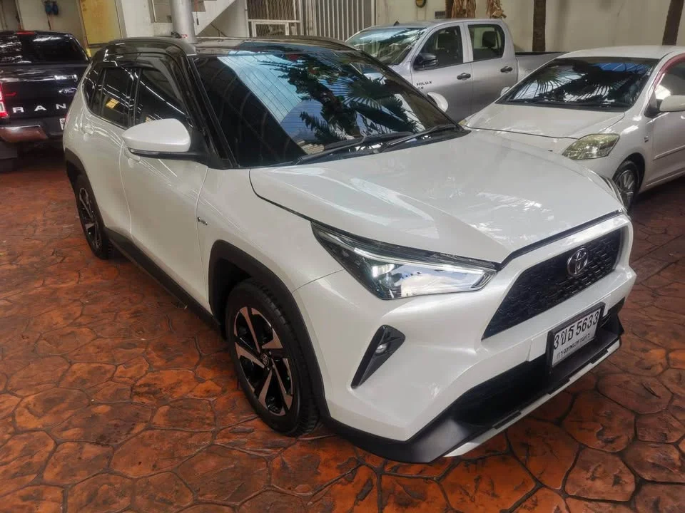 2024 Toyota Yaris Cross AC200 2