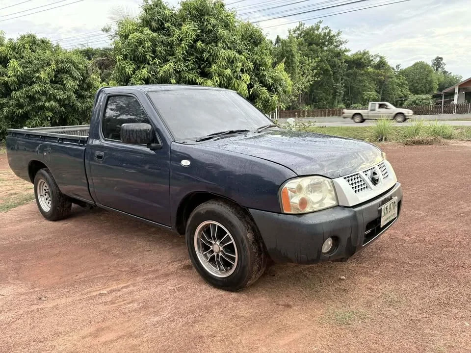 2004 Nissan Frontier I 2